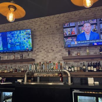 Q39 - Wide array of well-thought-out tap offerings, classic cocktails, and house cocktails. - Barbeque Near Me - Lawrence, Kansas Q39 - Wide array of well-thought-out tap offerings, classic cocktails, and house cocktails. - Barbeque Near Me - Lawrence, Kansas