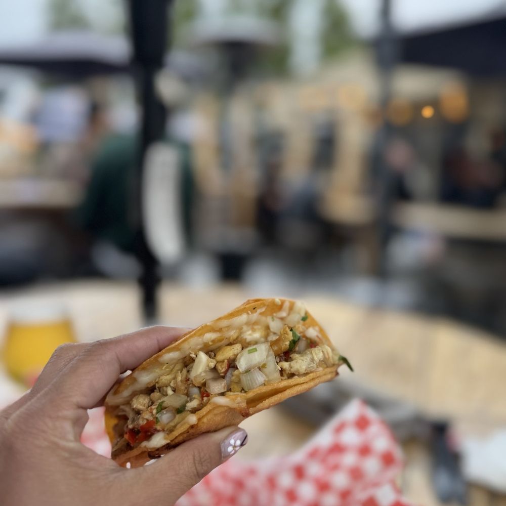 Crispy chicken tacos Crispy chicken tacos