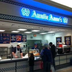 Auntie Anne's - Store front