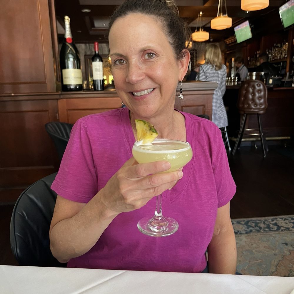 High Cotton - pineapple martini - Cocktail Bars Near Me - Charleston, South Carolina High Cotton - pineapple martini - Cocktail Bars Near Me - Charleston, South Carolina