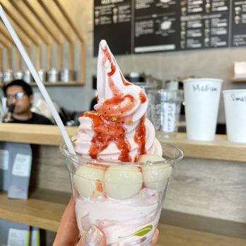 Nana's Green Tea - Cherry blossom mocha soft serve with gold stars - Desserts Near Me - Bellevue, Washington