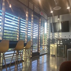 Flash Dental - Waiting area