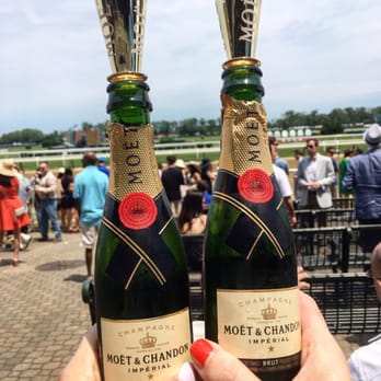 Belmont Stakes - Mini champagne ($15) - Horse Racing Near Me - Elmont, New York