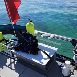 Sandbarjetboats - 21ft switch scuba dive with fresh water washdown