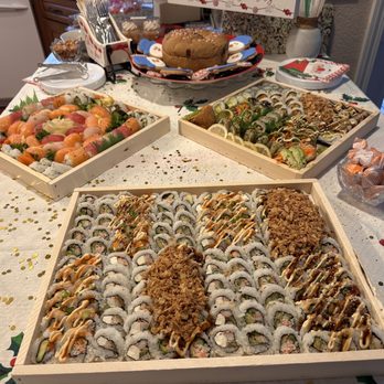 Raley's O-N-E Market - Christmas pupu platters - Grocery Near Me - Reno, Nevada Raley's O-N-E Market - Christmas pupu platters - Grocery Near Me - Reno, Nevada