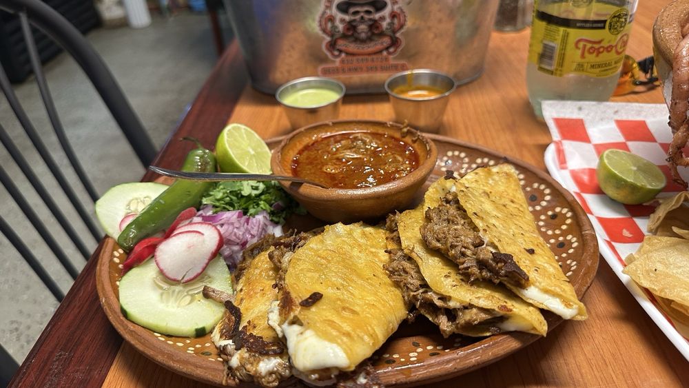 Mariscos Y Antojitos Mr.Trompas