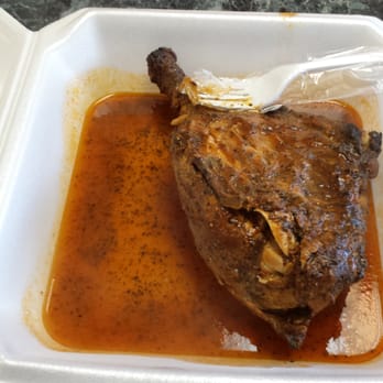 Dale Hollow 1 Stop Bbq - Half chicken - Barbeque Near Me - Celina, Tennessee Dale Hollow 1 Stop Bbq - Half chicken - Barbeque Near Me - Celina, Tennessee