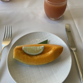 Orchids - Papaya and guava juice - Breakfast & Brunch Near Me - Honolulu, Hawaii Orchids - Papaya and guava juice - Breakfast & Brunch Near Me - Honolulu, Hawaii
