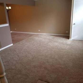 B&H Carpet - empty living room with carpet - Carpet Installation Near Me B&H Carpet - empty living room with carpet - Carpet Installation Near Me