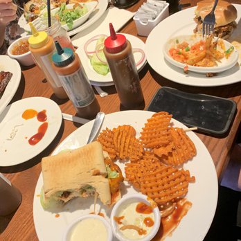 Smokey Bones  - Buffalo sandwich - Barbeque Near Me - Springfield, Illinois