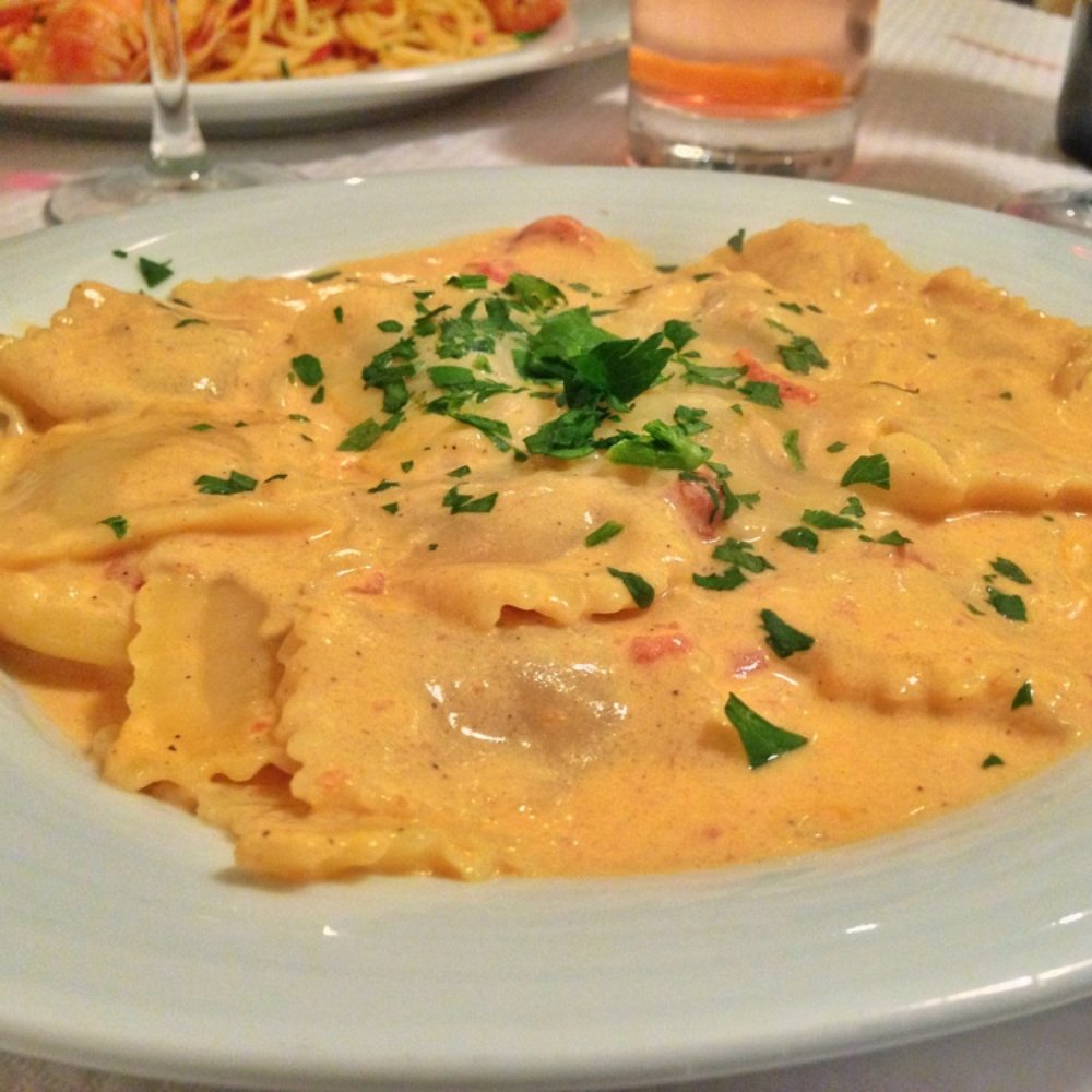 Rossini - Ravioli alla Crema up close and personal. - Italian Near Me - Paris, 75