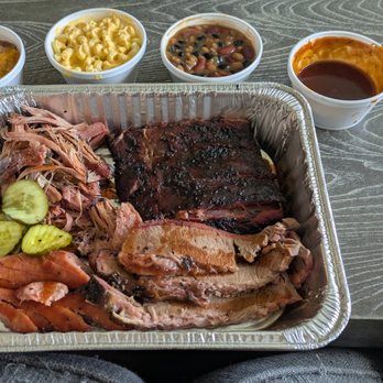 Briskets BBQ Shack & Grill - Barbeque Near Me - Oviedo, Florida