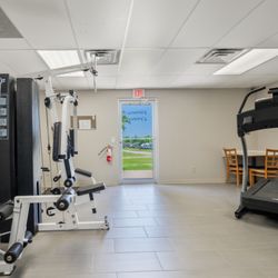 Antique Capital RV Park - Fitness center