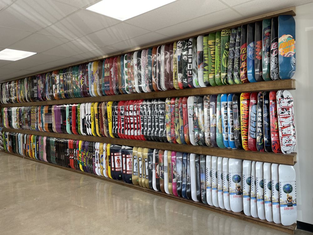 GEOMETRIC SKATE SHOP Updated September 2024 11532 Northwest Fwy