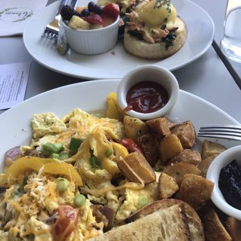 Bloom - Salmon Benedict and garden scramble. - American Near Me - Santa Clara, California