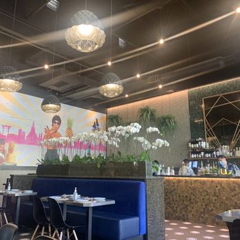 Pineapple Thai - Interior - Thai Near Me - Cupertino, California