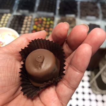 Kilwins Ice Cream - Chocolate - Fudge - Espresso dark chocolate truffle - Desserts Near Me - Alexandria, Virginia Kilwins Ice Cream - Chocolate - Fudge - Espresso dark chocolate truffle - Desserts Near Me - Alexandria, Virginia