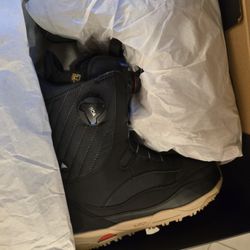 Burton Flagship -- New York City - Snowboarding boots