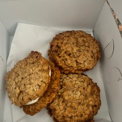 Green Goodies - GF oatmeal cream pies