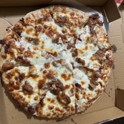 Primo Pizzeria/Cacciattores Banquet Hall - Chicken bacon ranch pizza