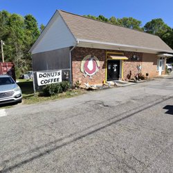 Chickenbutt Donuts - Front Entrance