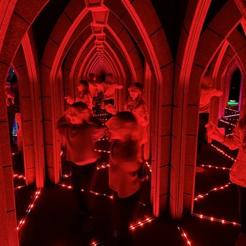Ripley's Mirror Maze - Inside maze - Escape Games Near Me - Gatlinburg, Tennessee Ripley's Mirror Maze - Inside maze - Escape Games Near Me - Gatlinburg, Tennessee