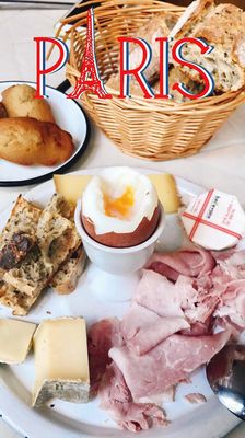 Café Marlette - Brunch Pigalle by null