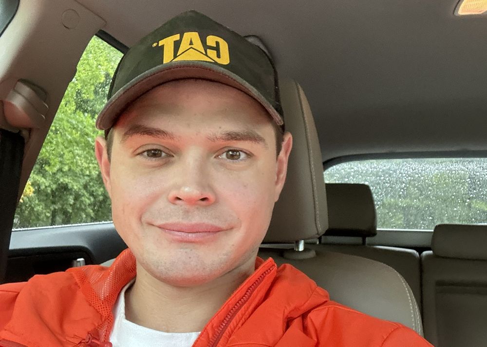 Slide of Mr. Sergei Handyman Service