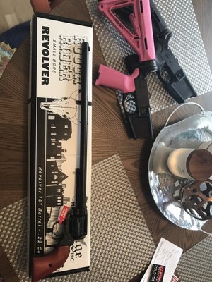 Professional Gun Store Environment
