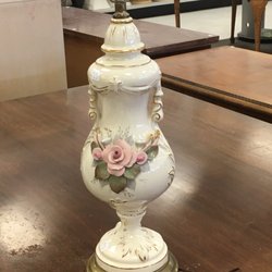 Deseret Industries Stores - Look at this Great lamp for only $10.09