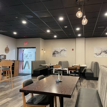 Graphite - Bar side looking towards entry door - Tapas/Small Plates Near Me - Columbia, Illinois