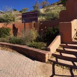 Hillside Park - The entrance