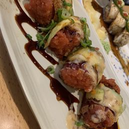 C21 Crazy Tuna Roll (does not come with rice!)