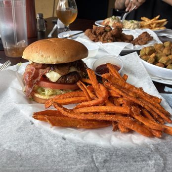 Nexus Brewery and Restaurant - NM Soul Burger - Breweries Near Me - Albuquerque, New Mexico