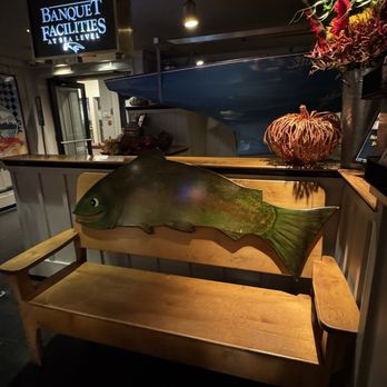 Salty's on Alki - Seafood Near Me - Seattle, Washington Salty's on Alki - Seafood Near Me - Seattle, Washington