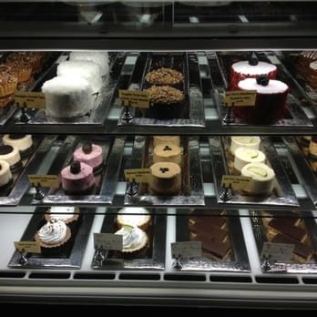 Freesoulcaffe - Dessert case - cheesecake! - Vegan Near Me - Tustin, California Freesoulcaffe - Dessert case - cheesecake! - Vegan Near Me - Tustin, California