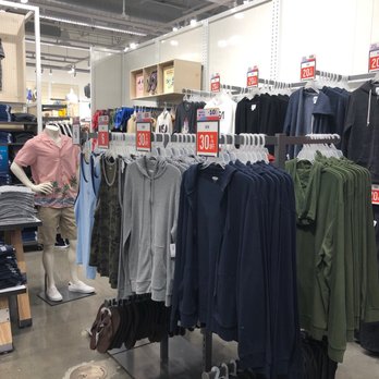 Old Navy Outlet - Mens - Men's Clothing Near Me - Richmond, Texas