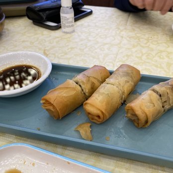 HL Peninsula Restaurant - Spring Roll - meh...needed at least another 3 minutes in the fryer... - Dim Sum Near Me - Milpitas, California HL Peninsula Restaurant - Spring Roll - meh...needed at least another 3 minutes in the fryer... - Dim Sum Near Me - Milpitas, California