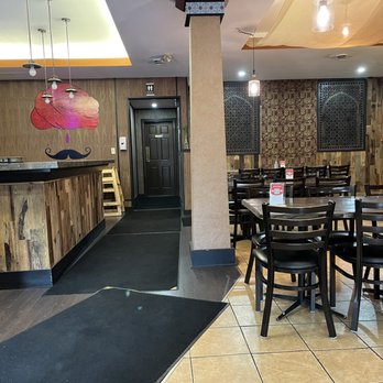 Inchin's Indian Kitchen - Inside - Indian Near Me - Niagara Falls, Ontario Inchin's Indian Kitchen - Inside - Indian Near Me - Niagara Falls, Ontario