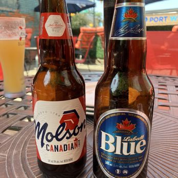 The Barrel House - I met two old friends - Pubs Near Me - Windsor, Ontario