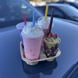 Bobazona - Taro Milk Tea, custom Smoothies, Dubai chocolate strawberries with 1 scooped strawberry cheesecake gelato