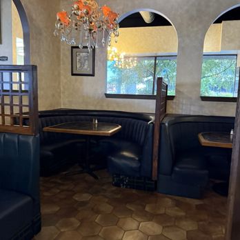 Toledo’s Mexican Restaurant - Dining area - Bars Near Me - Fresno, California