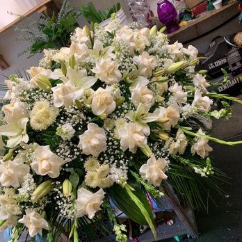 Gaby’s Flowers - Large casket spray ($100) - Florists Near Me - Los Angeles, California