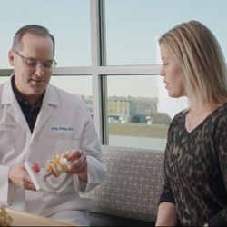 Orthopedic Institute - Dr. Greg Alvine with patient