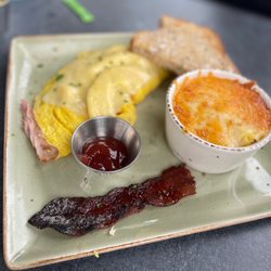 First Watch - Ham & Gruyère omelette