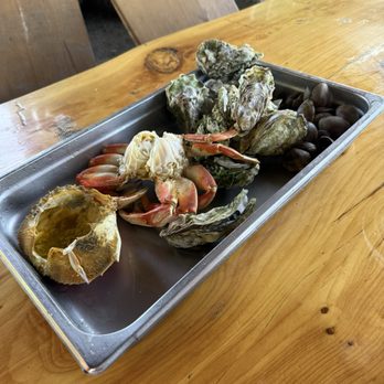 Kelly Brighton Marina - 1 Dungeness Crab (Cooked), Steamer Clams (1 lb), Oysters (dozen) - Seafood Near Me - Rockaway Beach, Oregon Kelly Brighton Marina - 1 Dungeness Crab (Cooked), Steamer Clams (1 lb), Oysters (dozen) - Seafood Near Me - Rockaway Beach, Oregon