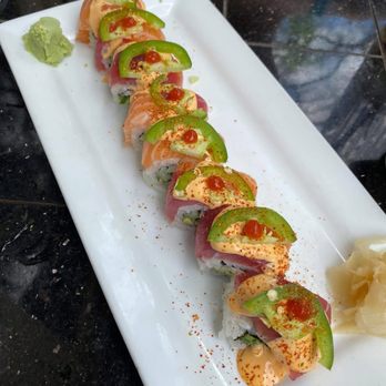 Three's Bar & Grill - Rock & Roll - Asian Fusion Near Me - Kihei, Hawaii