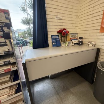 US Post Office - Counter to write your postal - Post Offices Near Me - Honolulu, Hawaii US Post Office - Counter to write your postal - Post Offices Near Me - Honolulu, Hawaii