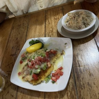 Lazy Days Restaurant - Hoggish Lazy days style - Seafood Near Me - Islamorada, Florida