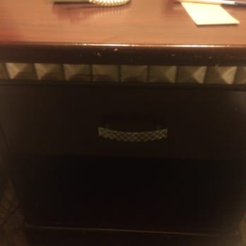 Vagabond Inn Whittier - Dont be fooled by their fake pics! Old furniture! Old everything! - Hotels Near Me - Whittier, California Vagabond Inn Whittier - Dont be fooled by their fake pics! Old furniture! Old everything! - Hotels Near Me - Whittier, California